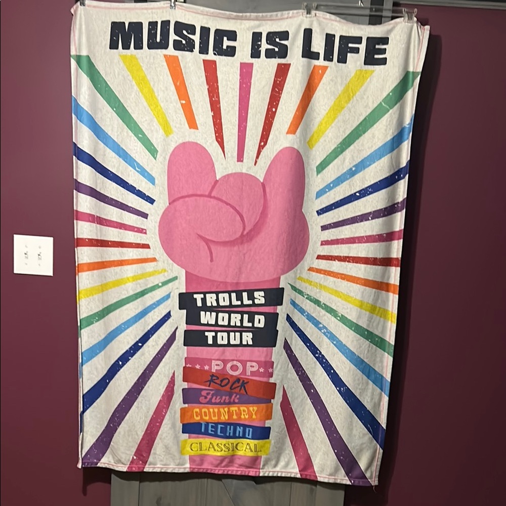 60"x46" Trolls World Tour Music Rocks Throw Dreamworks, Gray/multicolor
